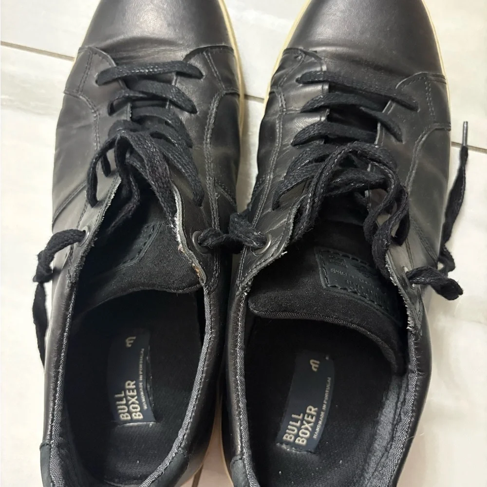 Men's Black Sneakers by Bull Boxer
